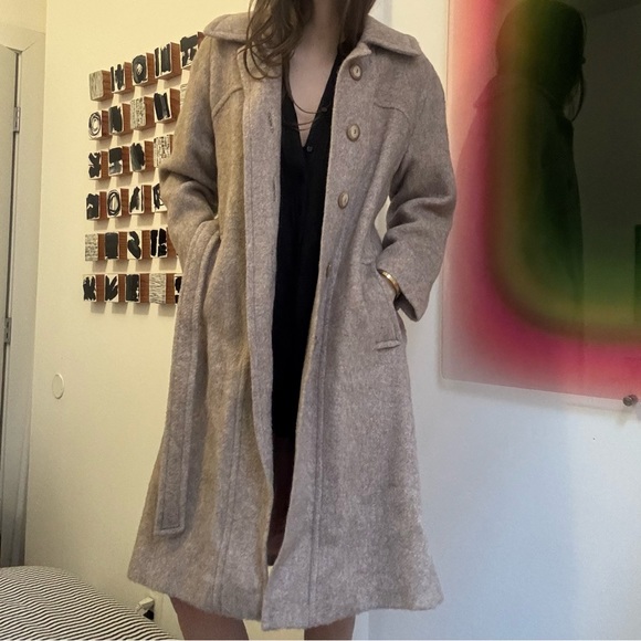 Vintage Neutral Wool Coat - Picture 2 of 4